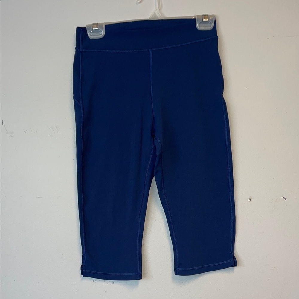 Lululemon Groove High-Rise Notched-Hem Crop 15"